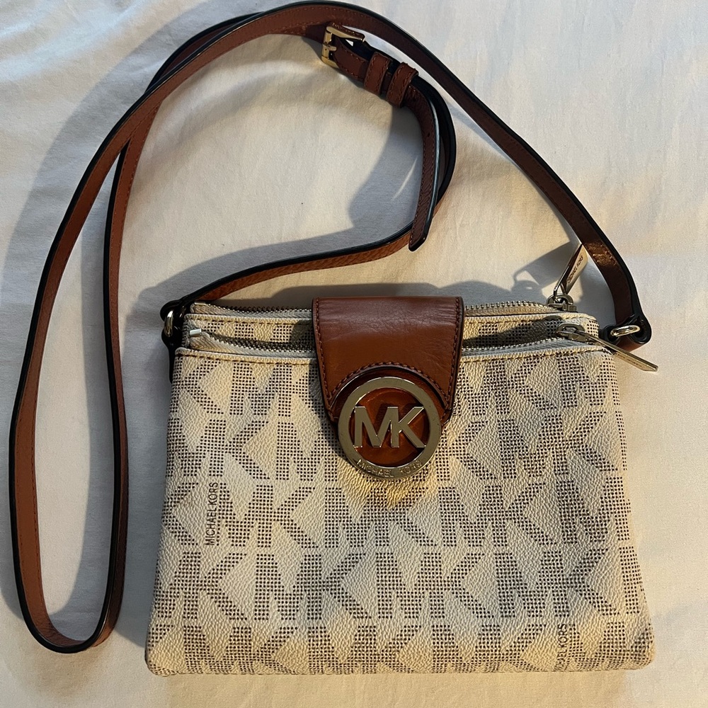 Michael Kors Crossbody